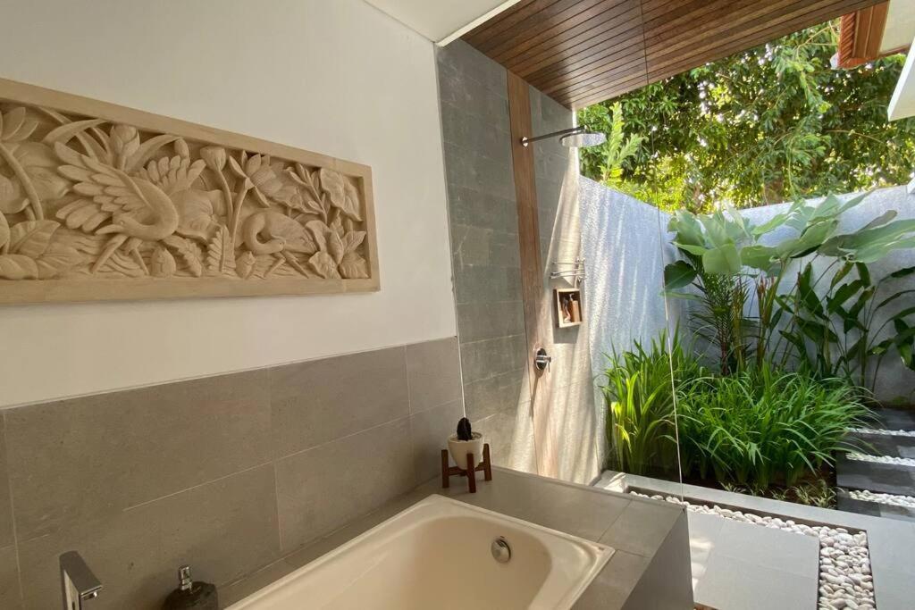 Nau Nusa Villa Batununggul Exteriér fotografie